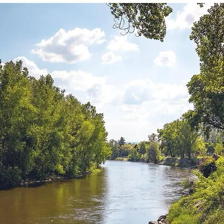 Location Calme * Cournon-d'Auvergne